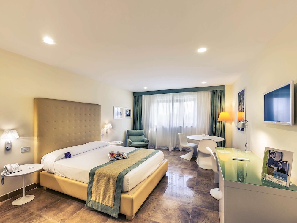 Deluxe Room, 1 Double Bed photo 2