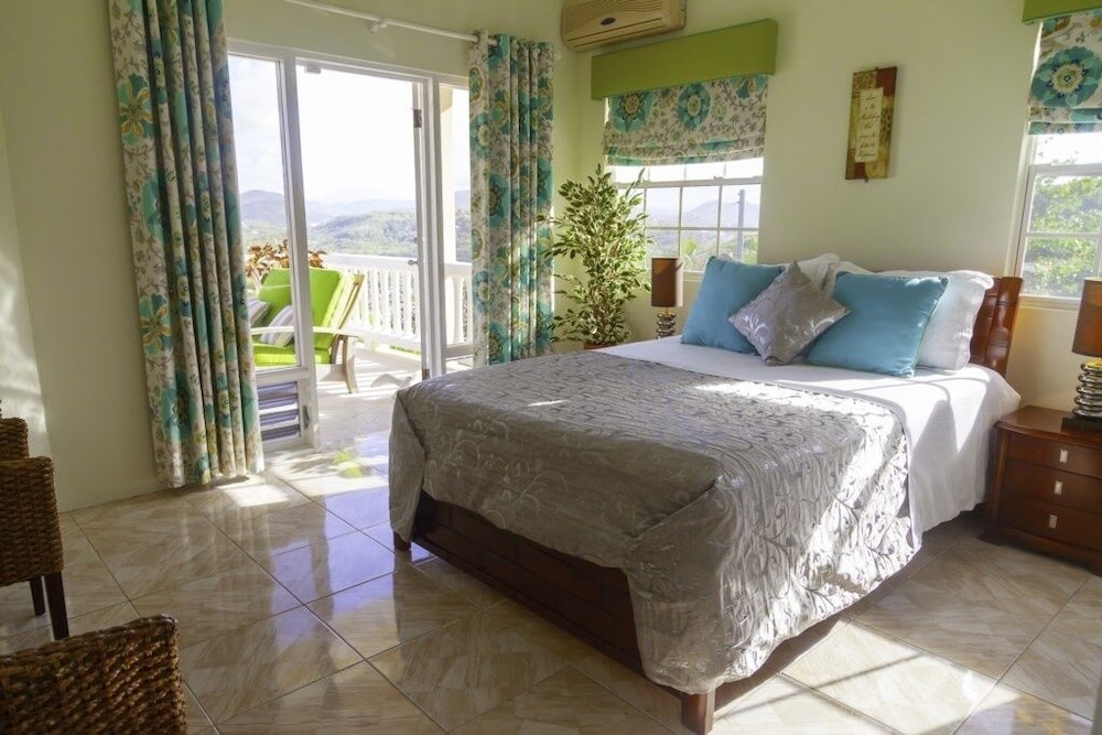 Villa, 5 Bedrooms photo 2