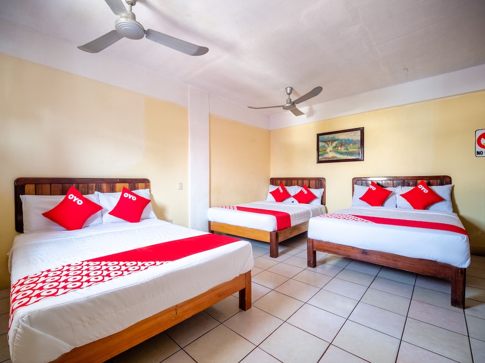 Standard Room (Three beds) - Photo 12
