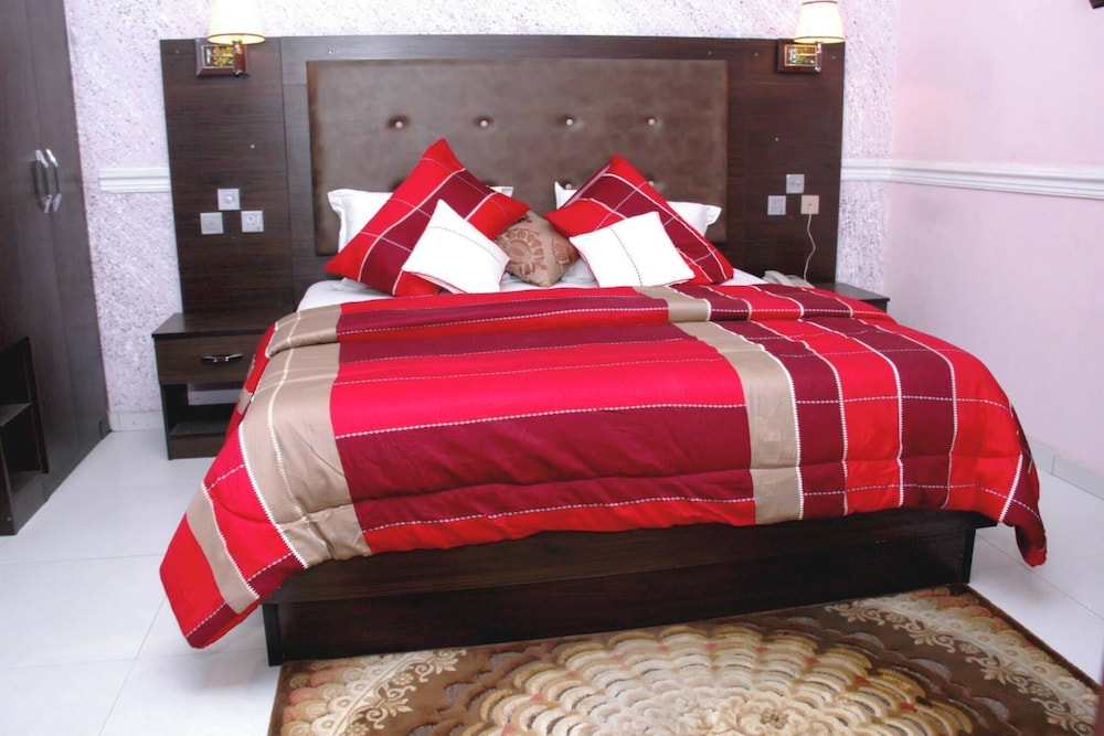 Deluxe Room, Balcony, City View photo 1
