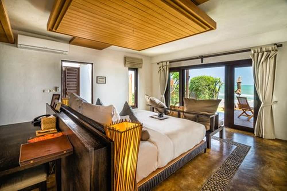 Beachfront Pool Suite - Photo 4