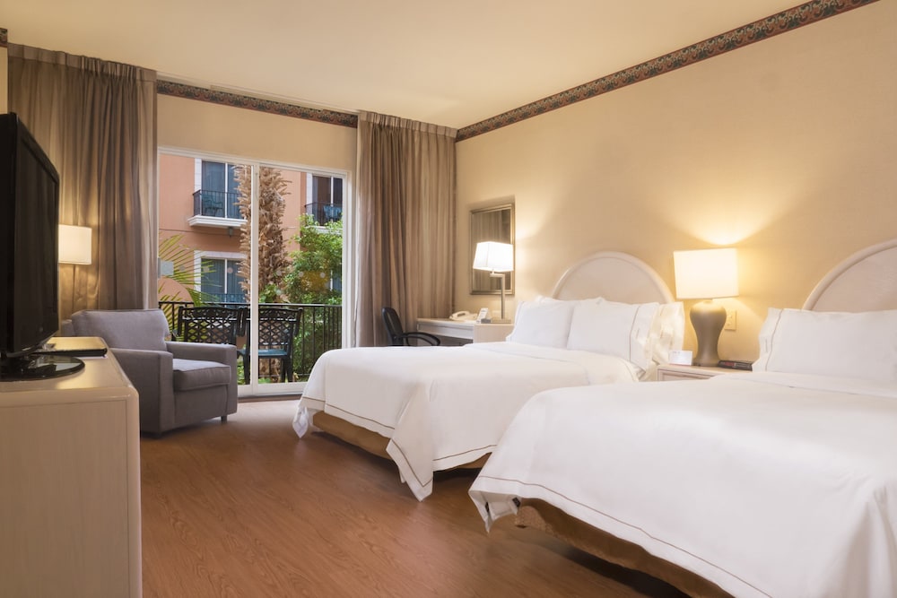 Standard Room, 2 Queen Beds, Ground Floor - Photo 1