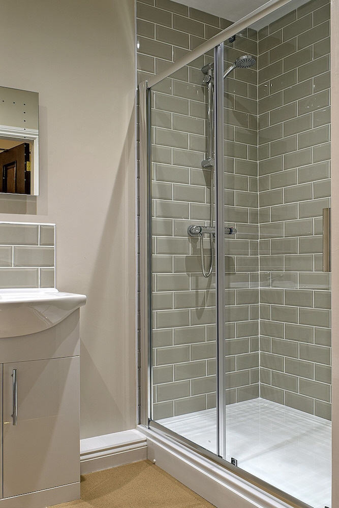 Deluxe Double Room, Ensuite photo 3