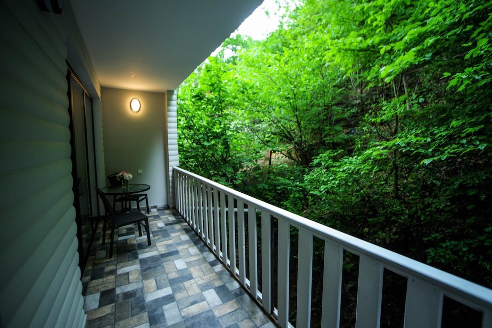 Economy Double or Twin Room, Balcony - Photo 4