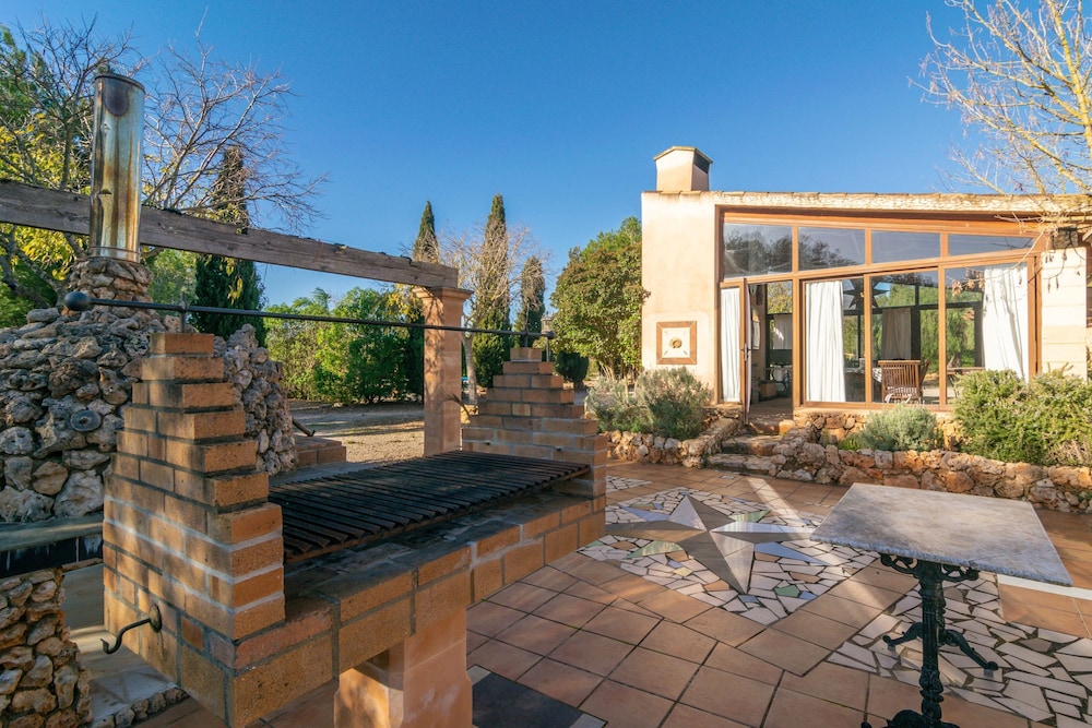 Villa photo 3