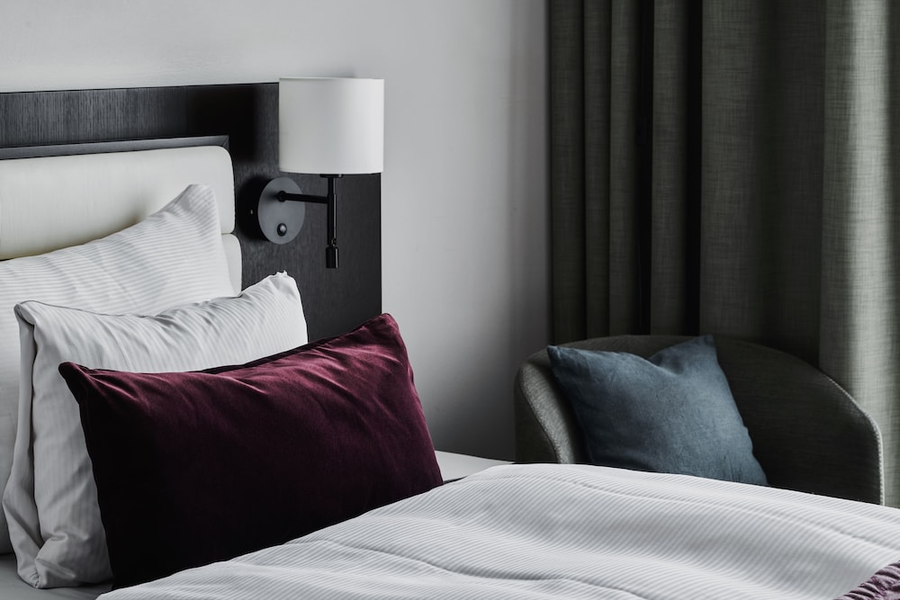Standard Room, Double or Single Bed - Photo 3