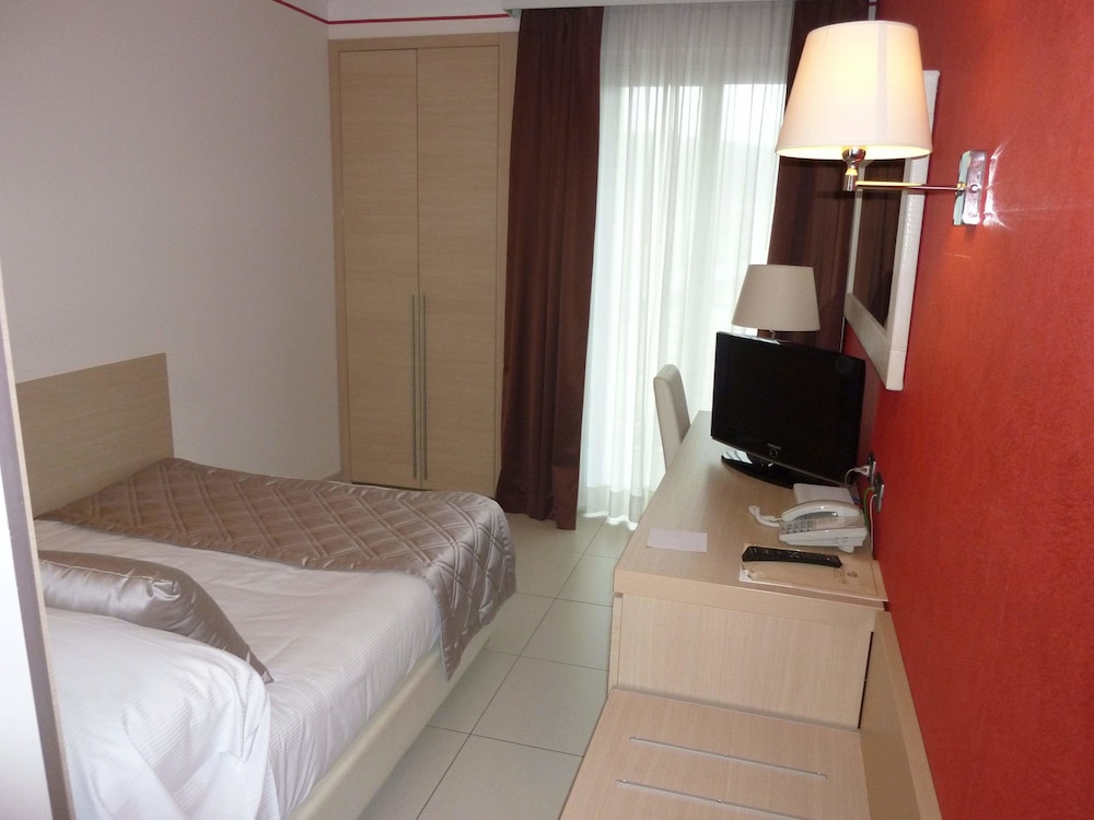 Double Room Single Use photo 3