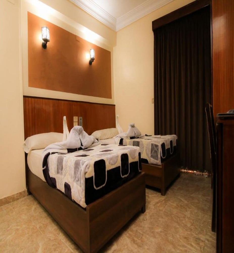Economy Twin Room