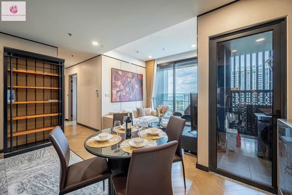 Luxury Apartment, 2 Bedrooms, City View