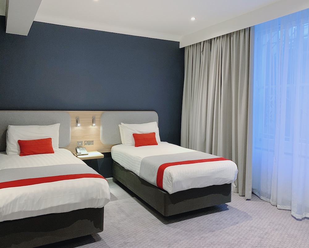 Standard Room, 2 Twin Beds photo 1