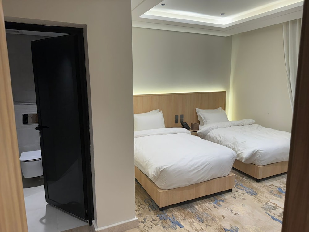 Deluxe Room, City View