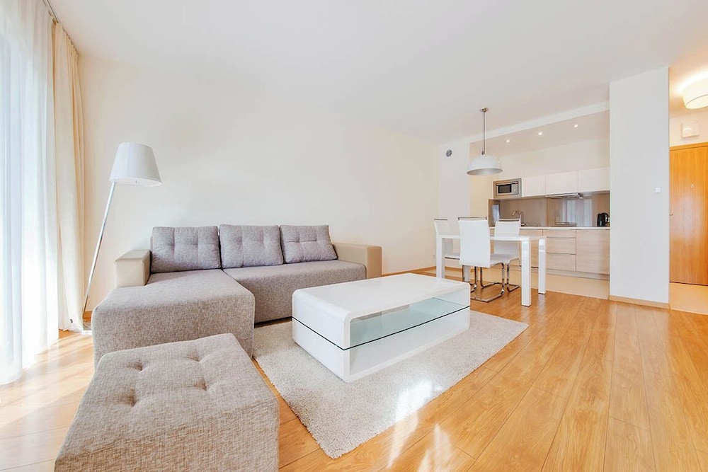 Apartment (219)