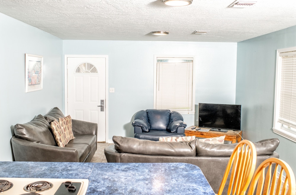 Deluxe Studio Suite photo 3
