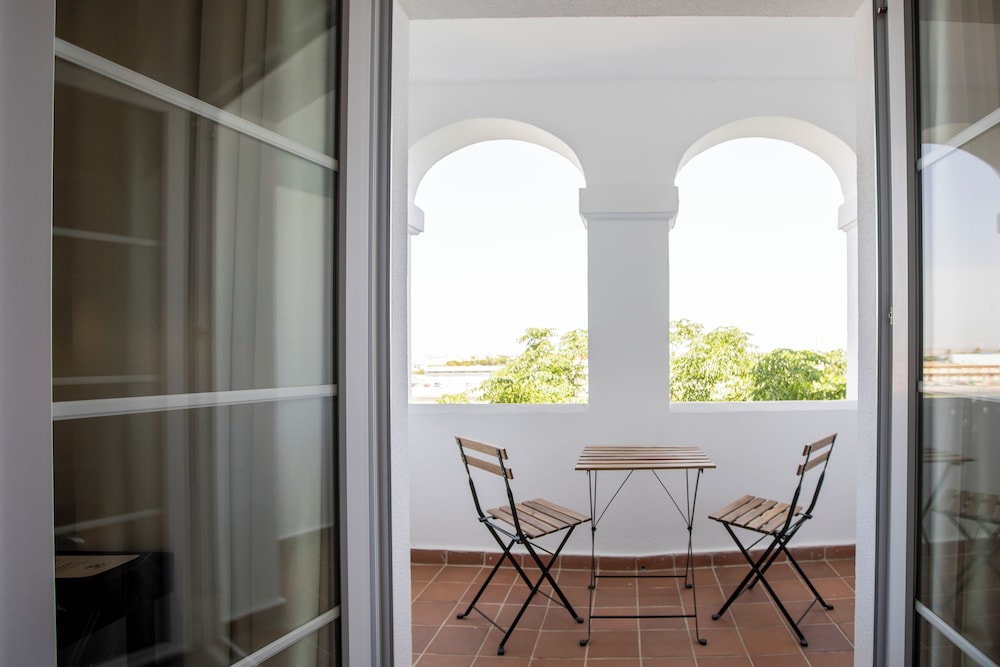 Double or Twin Room, River View photo 3