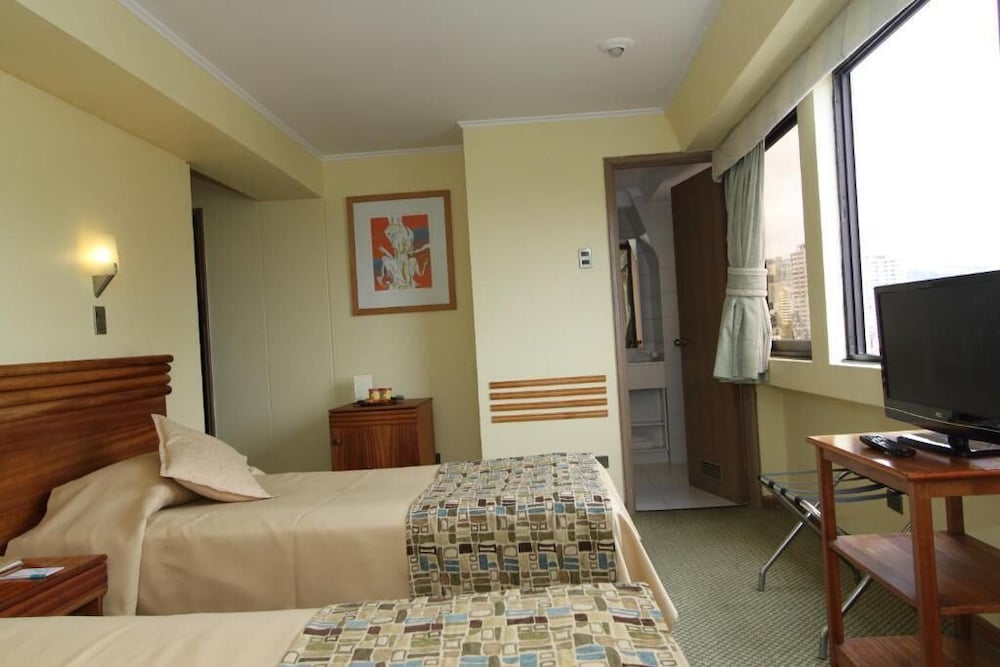Double Room with 1 double bed or 2 single beds no view photo 2