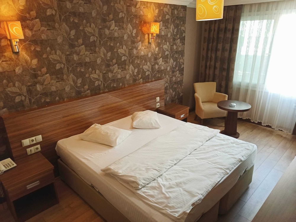 Standard Double Room Single Use photo 1