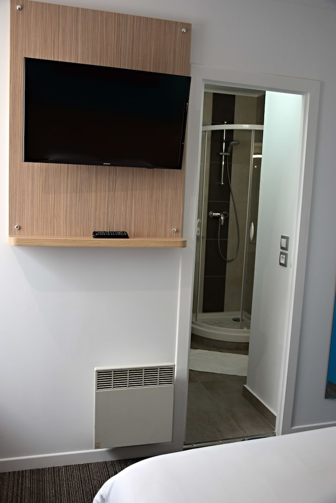 Standard Room - Photo 10