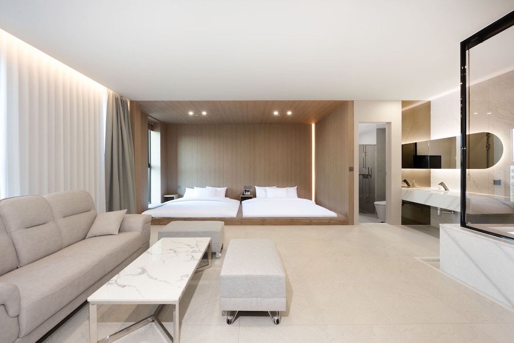 Korean Ondol Room