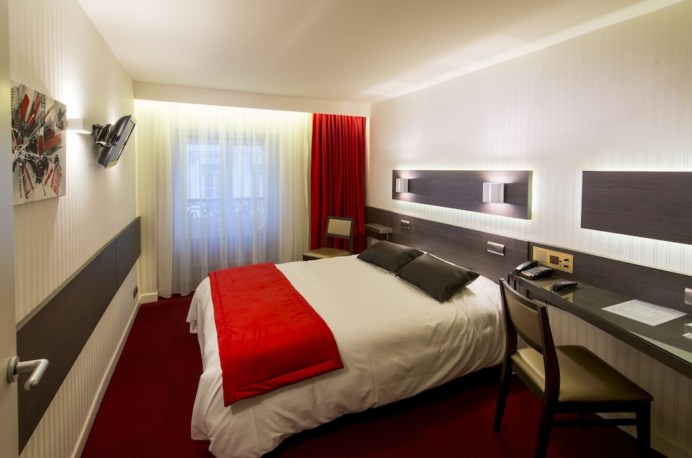 Double or Twin Room photo 3