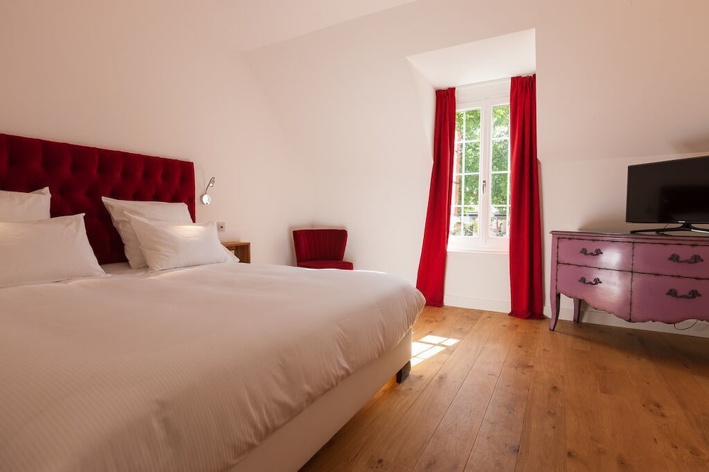 Deluxe Suite (Quartz Rose) photo 1