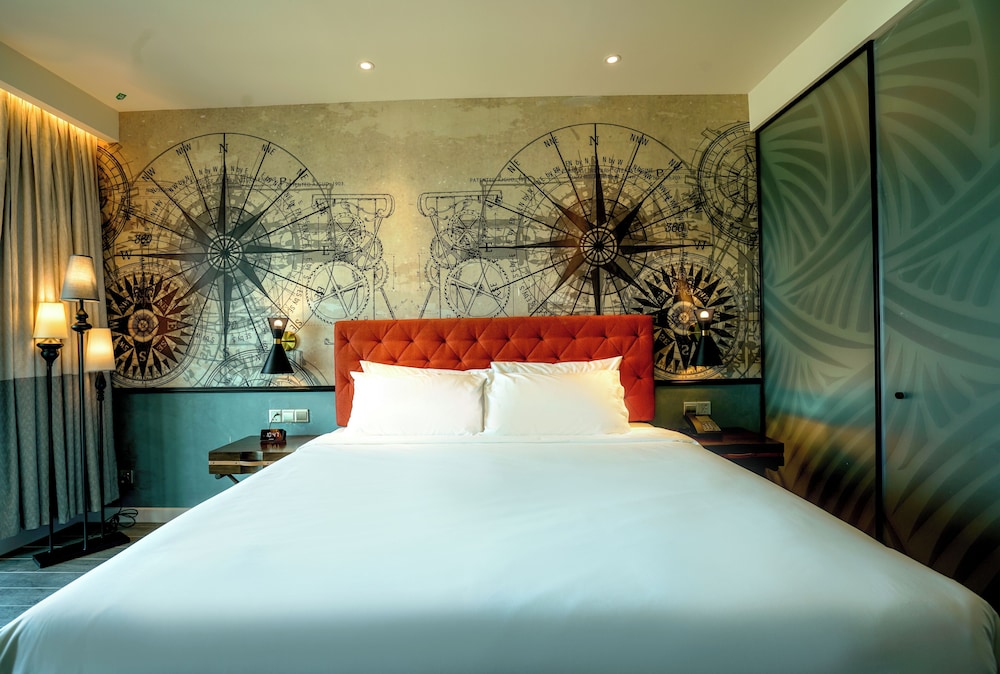 Privilege, Room, 1 Double Bed, Pool Access
