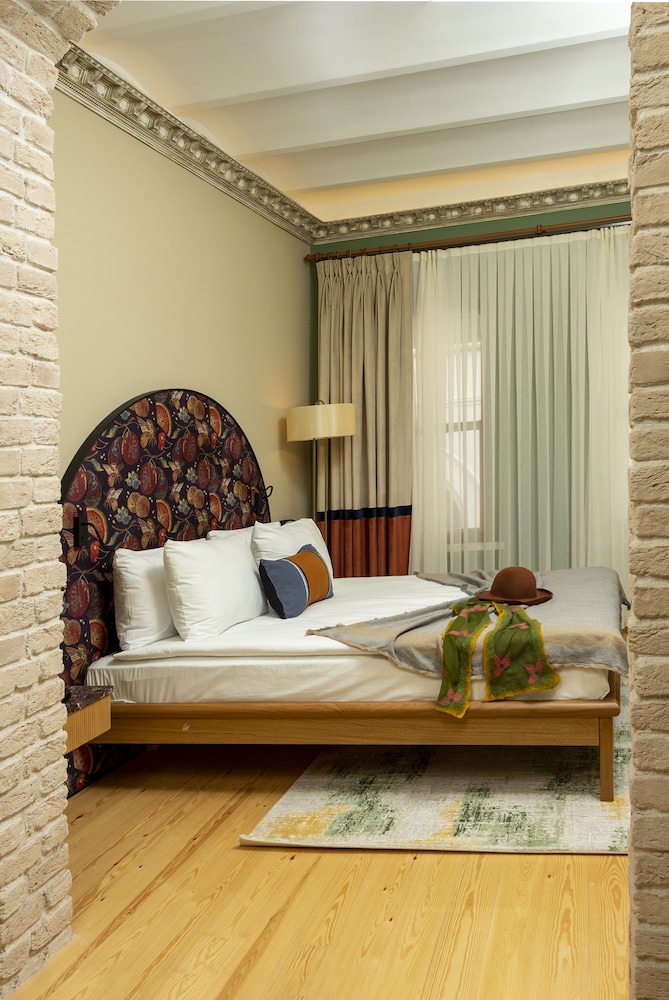 Deluxe Triple Room photo 2