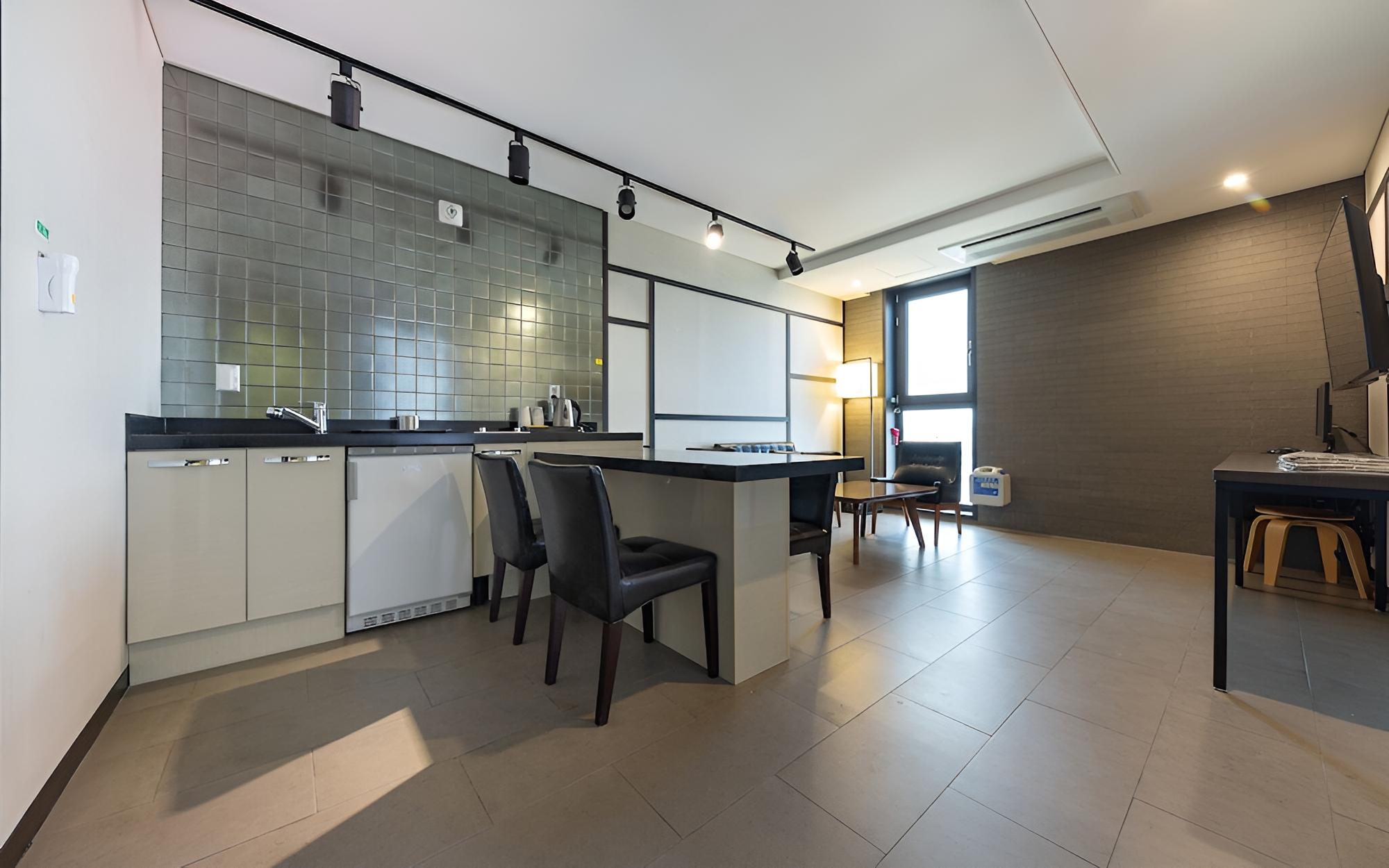 Room (Special room (twin additional people )