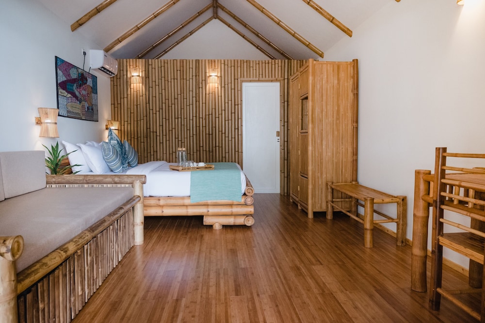 Superior Quadruple Room photo 2