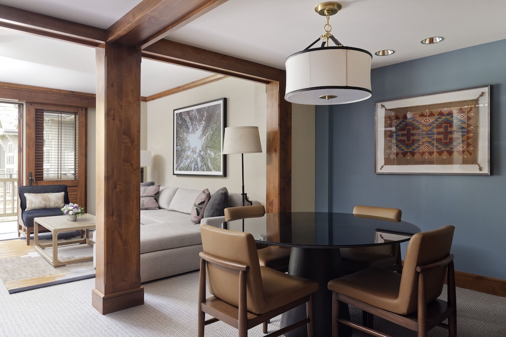 Room, 2 Bedrooms, Non Smoking, Mountain View (Resort Residence 1 King 2 Double) - Photo 6