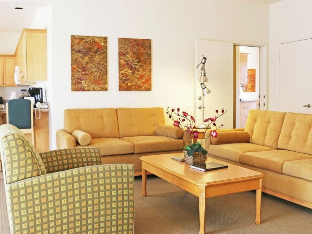 Comfort Condo, 1 Bedroom, Balcony, Garden View