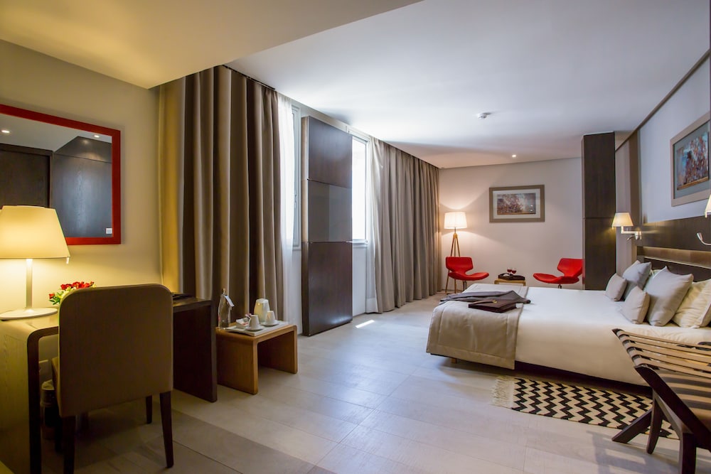 Basic Double Room thumbnail 5
