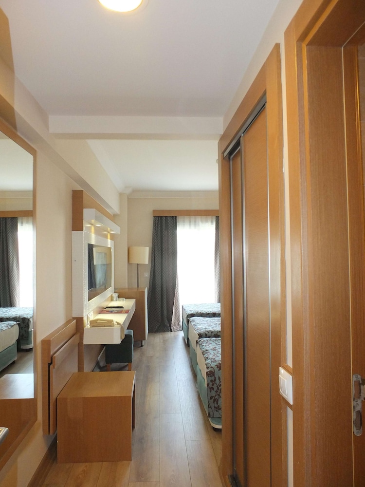Triple Room photo 3
