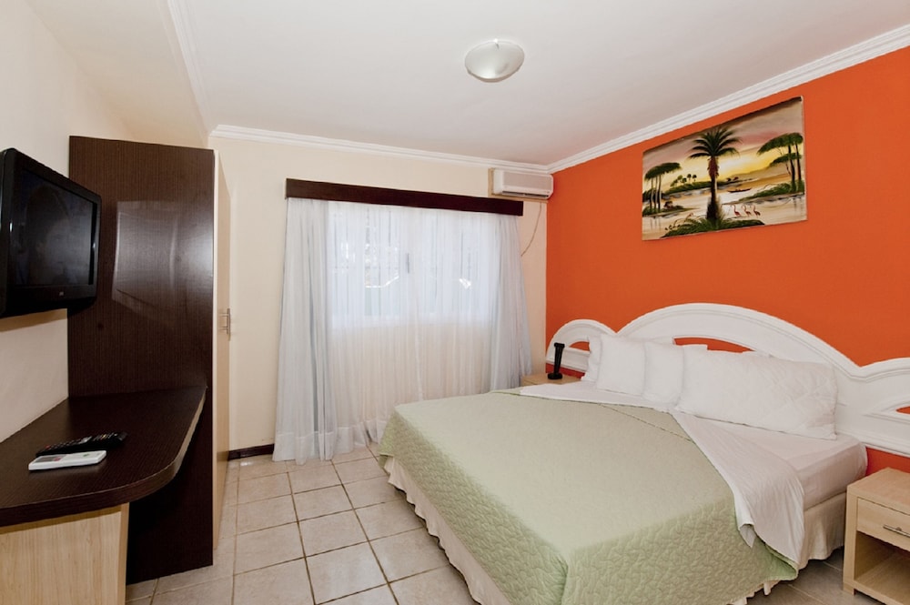 Family Apartment - Photo 20