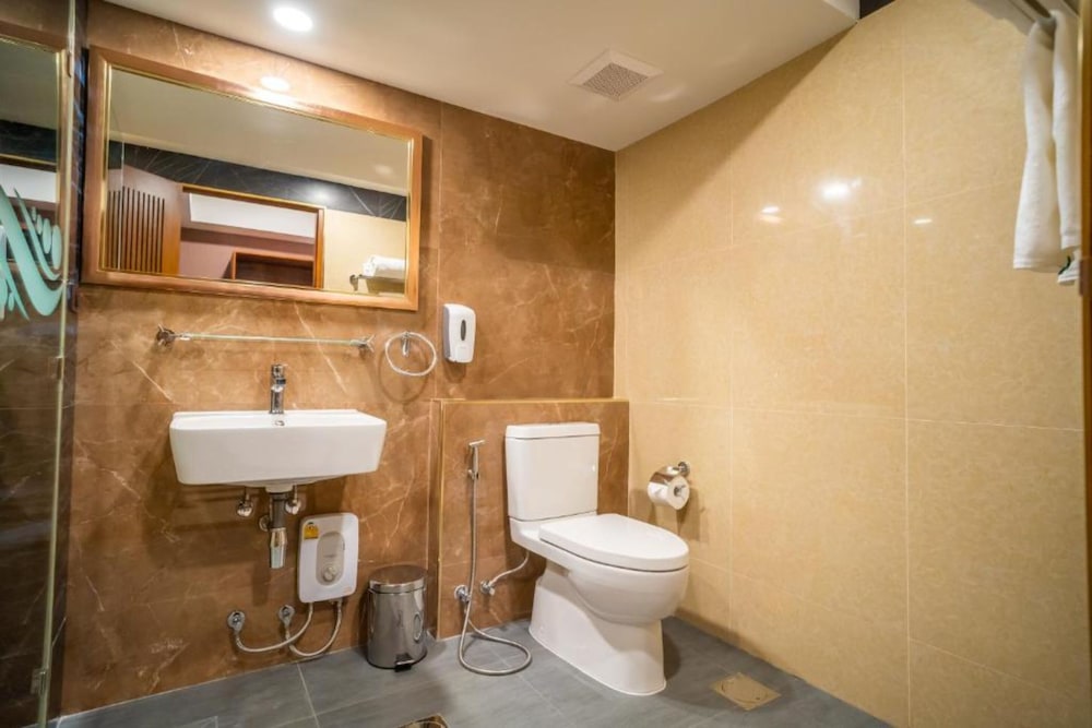 Deluxe Twin Room - Photo 3
