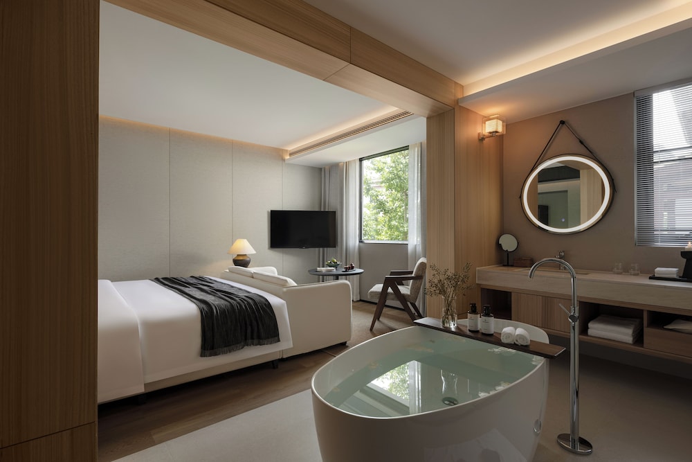 Classic Double Room, Hill View