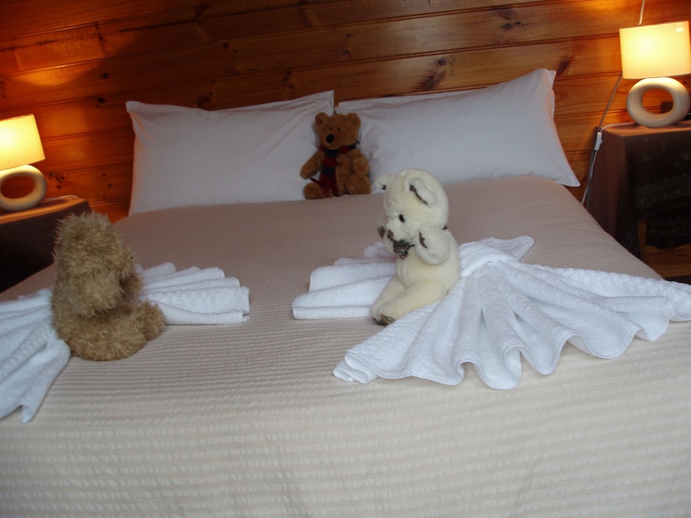 Two Bedroom with Queen Bed