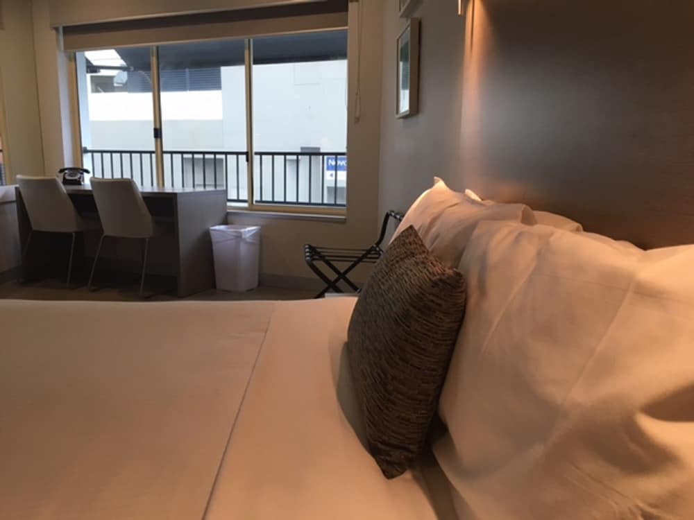 Standard Room, 1 Queen Bed, Sea View