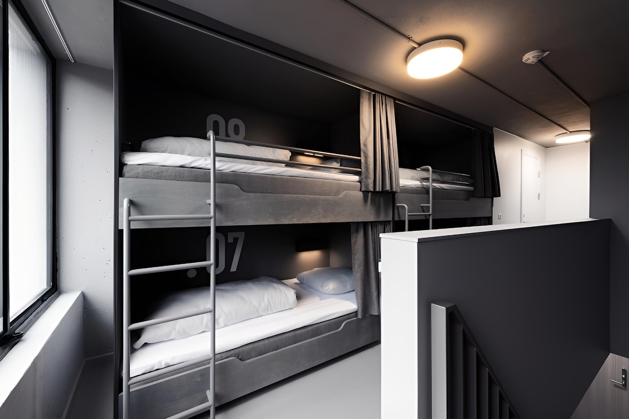 Family Room, Multiple Beds, Non Smoking photo 1
