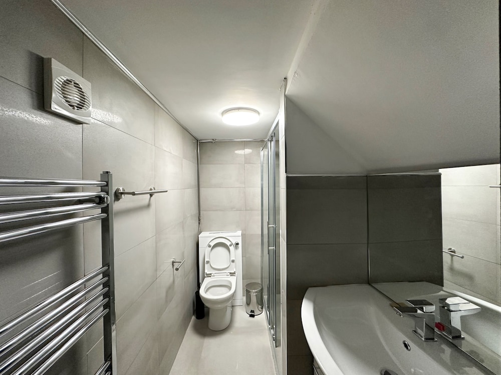 Premium Apartment, Private Bathroom, Garden View (Apartment 2) - Photo 13
