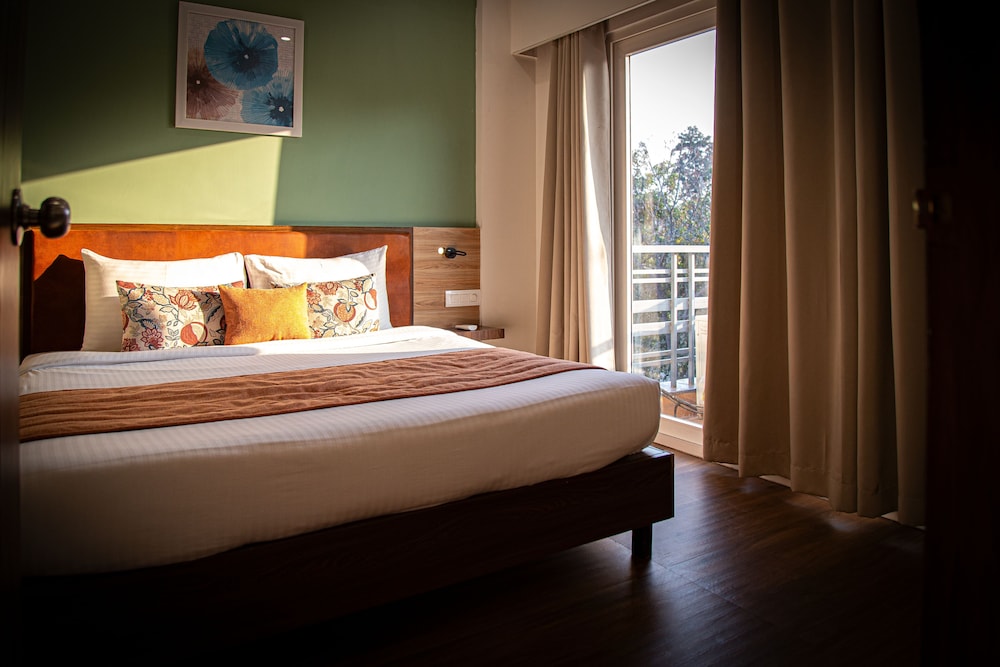 Executive Studio Suite, Balcony, City View