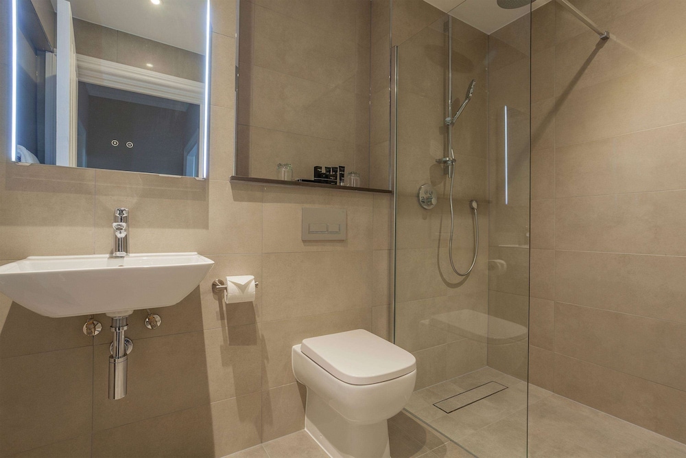 Executive Twin Room - Photo 4
