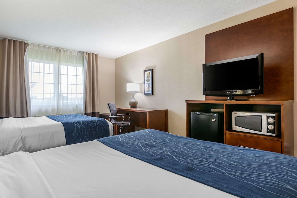Room, 2 Queen Beds, Accessible, Non Smoking - Photo 4