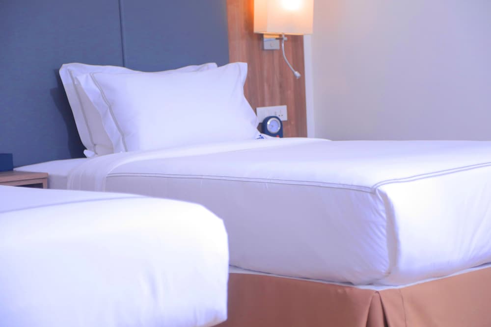 Deluxe Twin Room photo 1