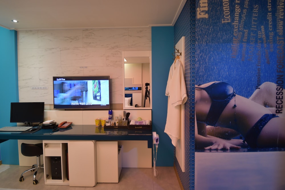 Standard Double Room, 1 Bedroom, Smoking photo 2