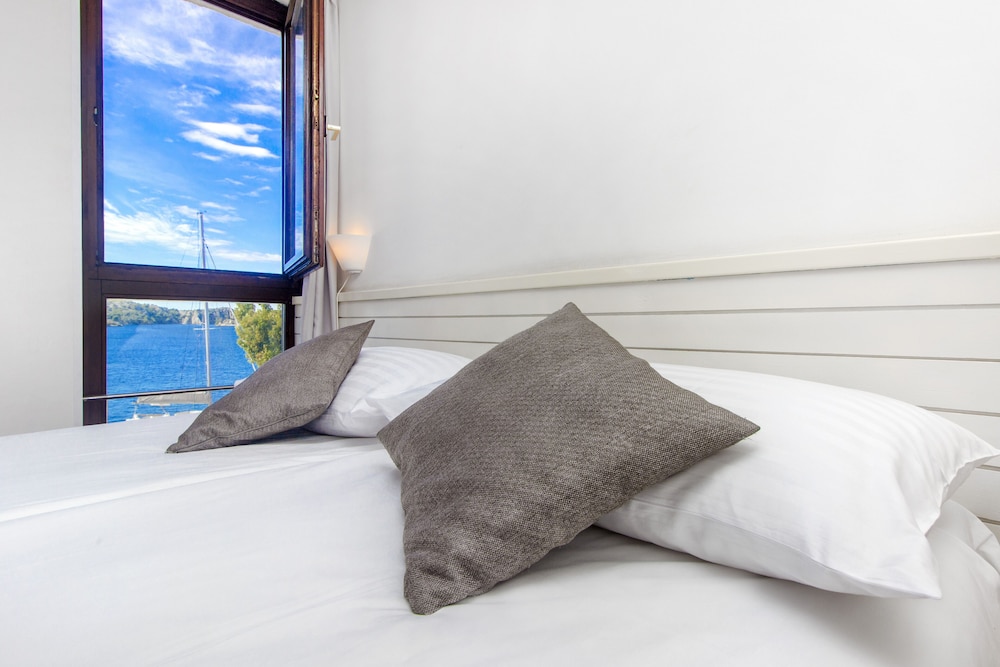 Double Room, Sea View - Photo 1