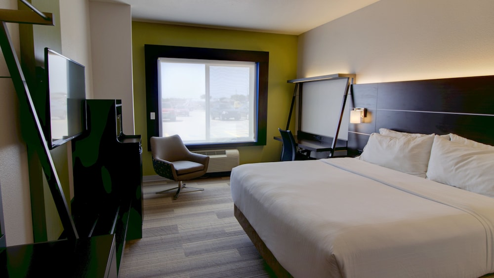Standard Room, 1 King Bed, Accessible (Communication, Transfer Shower) - Photo 2
