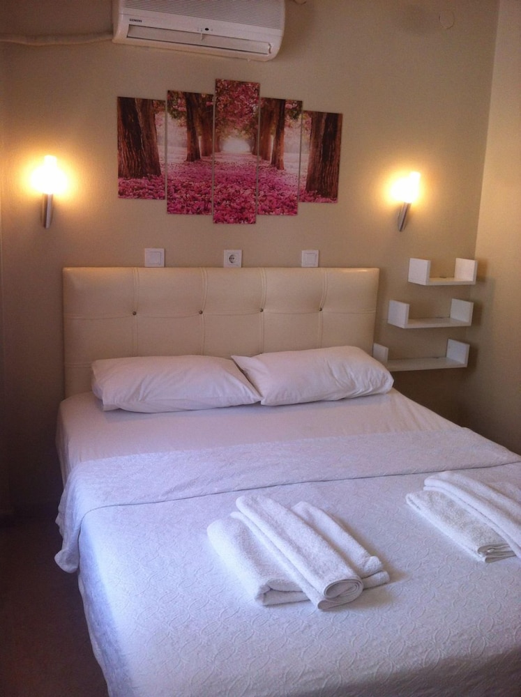 Standard Double or Twin Room, Balcony photo 1