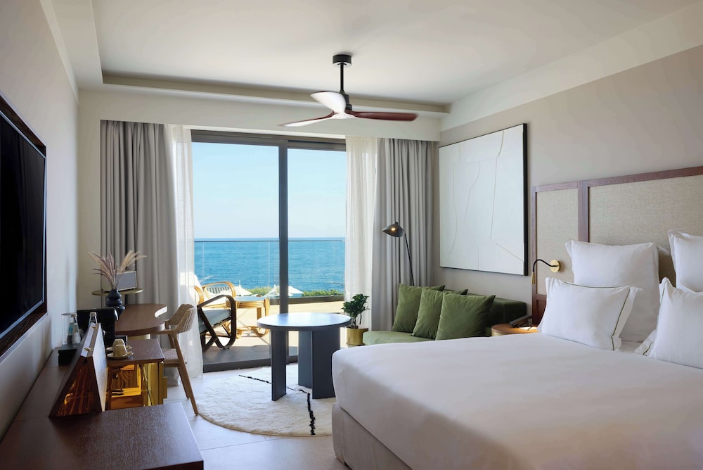 Junior Suite, 1 King Bed, Sea View