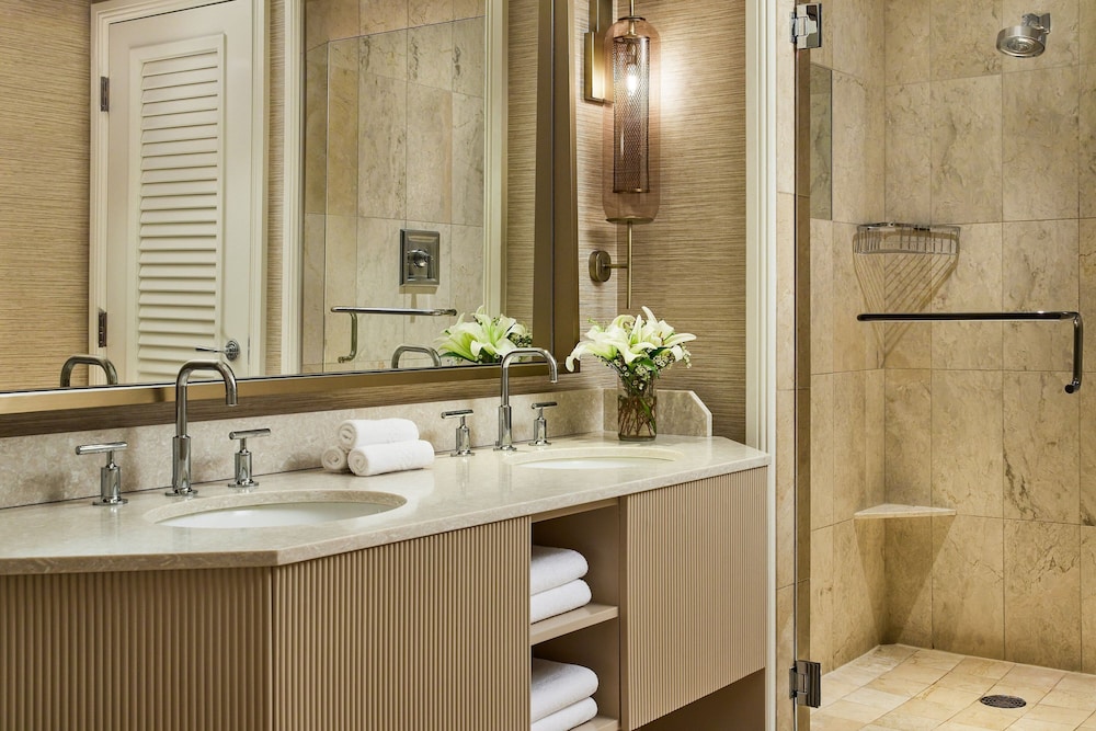 Executive Suite, 1 Bedroom, City View - Photo 8