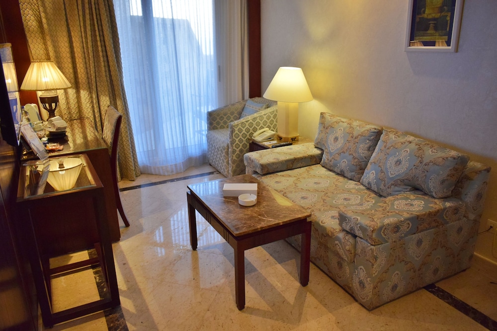 Junior Suite - Photo 2